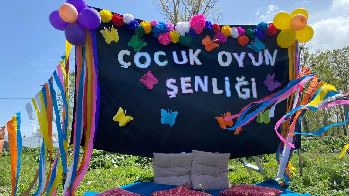 GELENEKSEL ÇOCUK OYUNU ŞENLİĞİ